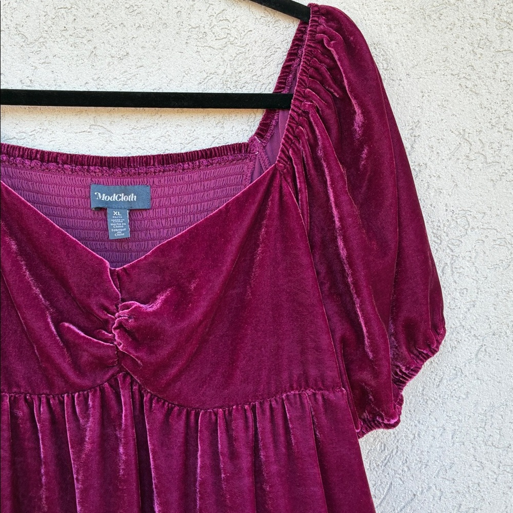 ModCloth “Who’s my sweetheart?” Velvet babydoll dress - Picture 3 of 8